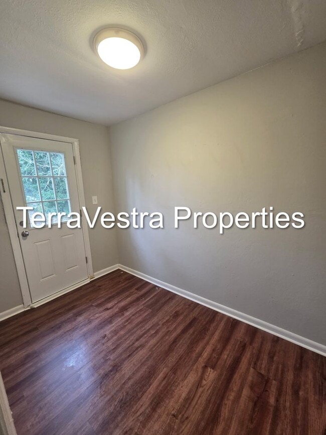 Building Photo - 31 S Myrtle St