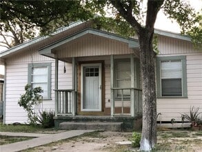 Building Photo - 1219 N Keralum Ave