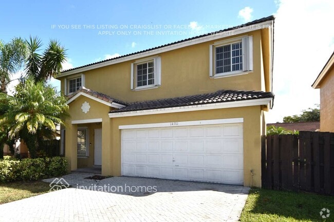 Building Photo - 14311 SW 154th Ct