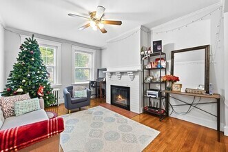 Building Photo - 36 Linnaean St