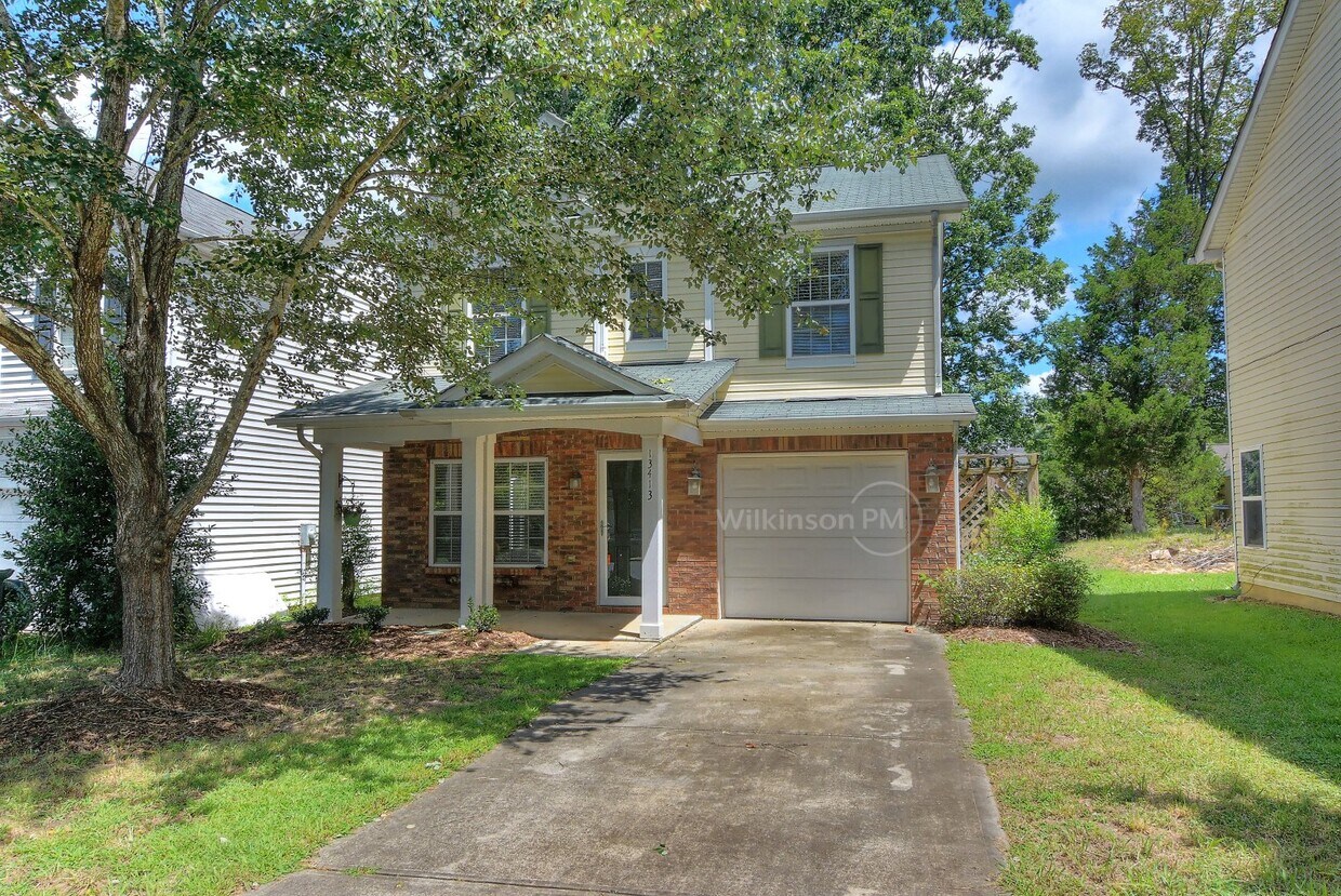 Primary Photo - Beautiful 3Bedroom 2.5Bathroom Two-story H...