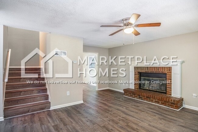 Building Photo - 3824 Cannon Dr