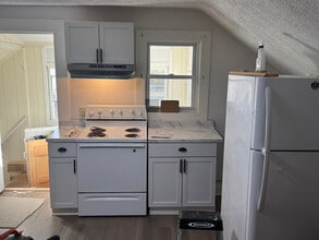 Building Photo - 81 Summit Ave