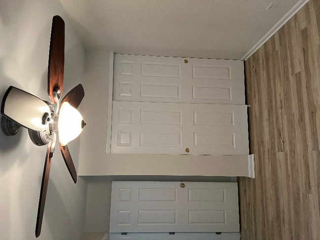 Foto del edificio - 275 W Whispering Oaks Ln