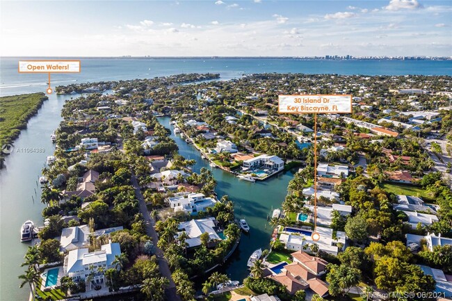 Building Photo - 30 Island Dr