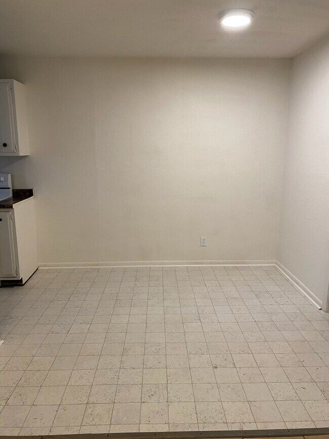 Foto del edificio - 4348 Sullivan St