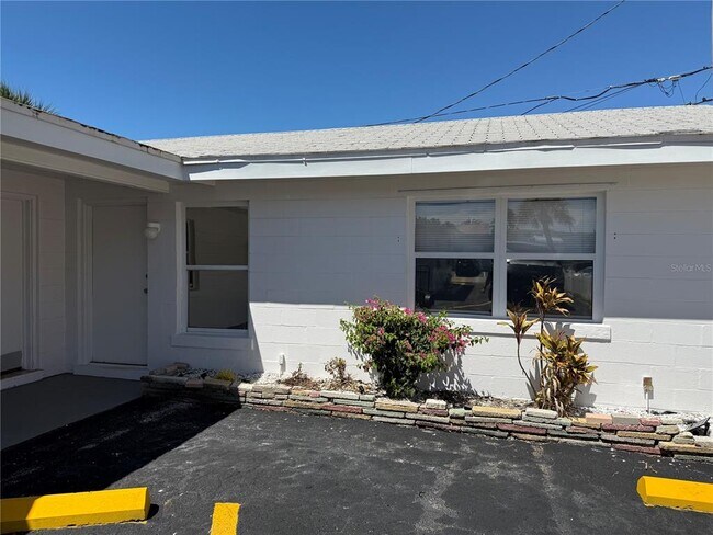 Foto del edificio - 551 73rd Ave