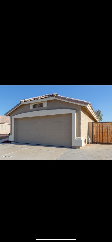 Foto del edificio - 11025 Hayward Ave