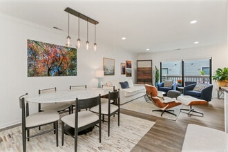 3 Oakwood Ave