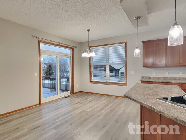 Foto del edificio - 2248 Longhorn Ln