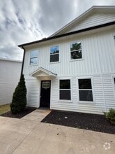 Building Photo - 628 Tanner Rd
