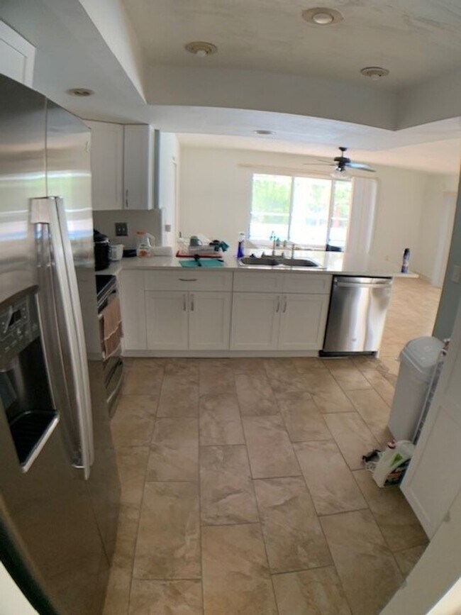 Building Photo - 1342 Torreya Cir