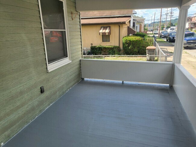 Foto del edificio - 2518 9th Ave