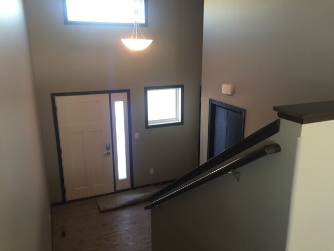 Foto del edificio - 4 Bed 3 Bath Single Family Home