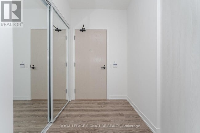 Building Photo - 195 Commerce St