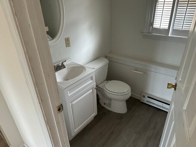 Foto del edificio - 6 Birch Cir