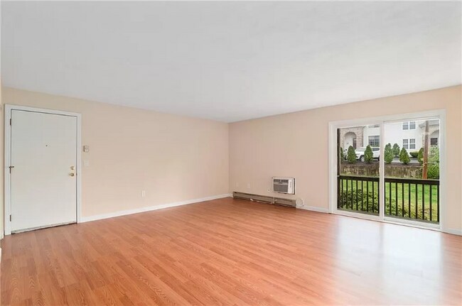 Foto del edificio - 1560 Douglas Ave