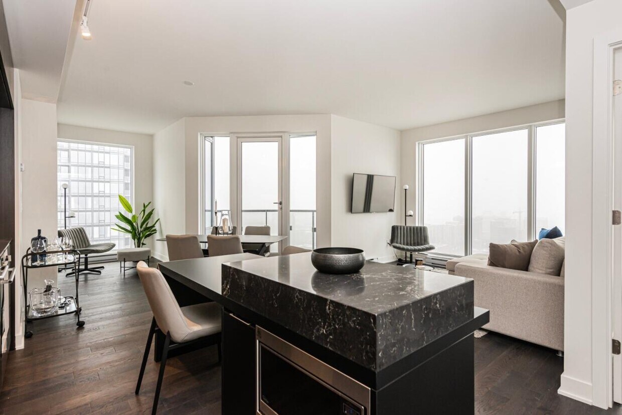 1288 SaintAntoine St Unit 3504, Montréal, QC H3C 0X6 Condo for Rent