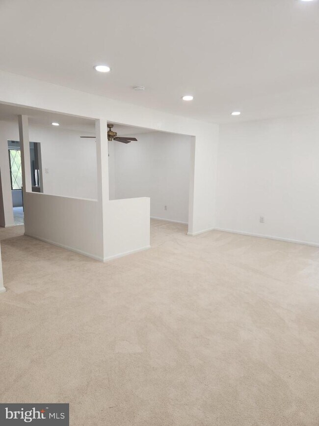 Foto del edificio - 134 5 Crown Royal Cir