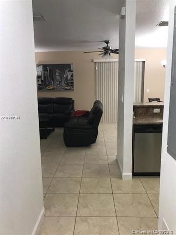 Foto del edificio - 2853 SE 1st Dr