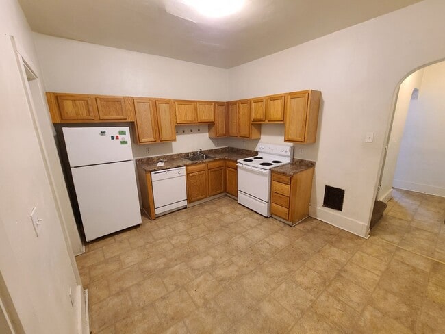 Photo - Terrific Oakland Location! House