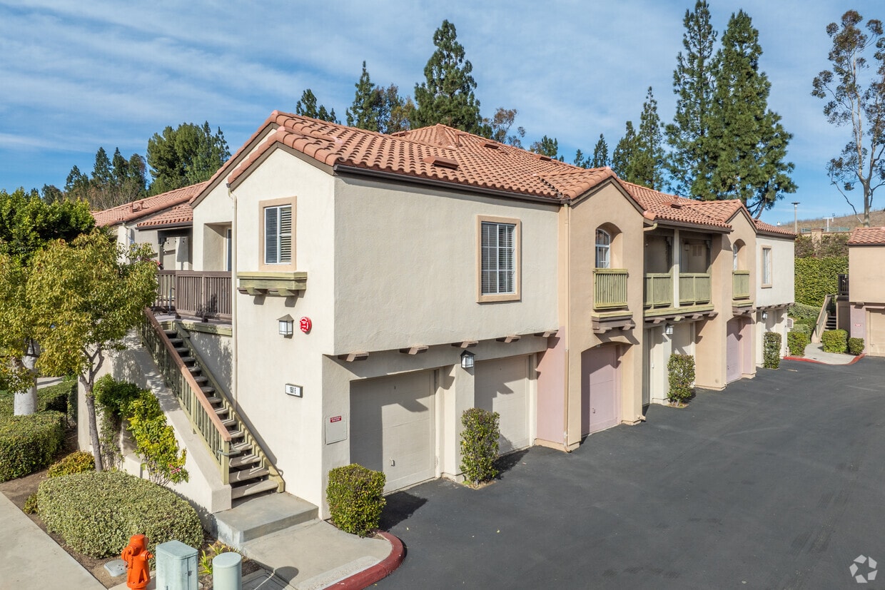 Primary Photo - Canyon Hills Condominiums
