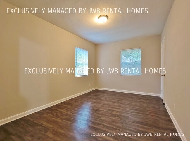 Building Photo - 5249 Anchor Ave