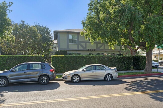 Foto del edificio - 3720 W Chandler Blvd