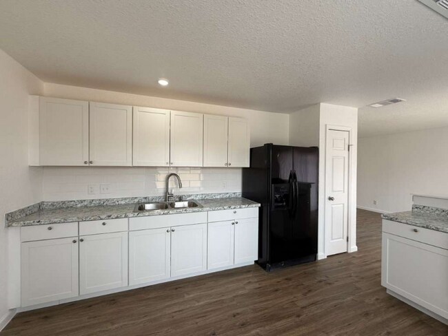 Building Photo - 2707 Alan Shepard Dr