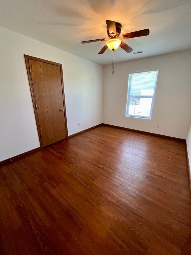 Building Photo - All Inclusive Duplex | 3 Bed | 2 Bath