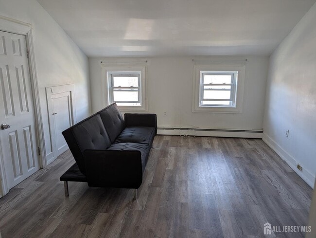 Foto del edificio - 1246 Waverly Pl