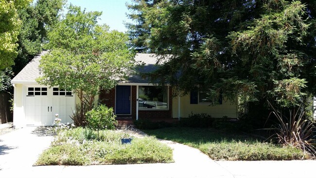 Building Photo - 2 br, 1 bath House - 2341 23rd Ave