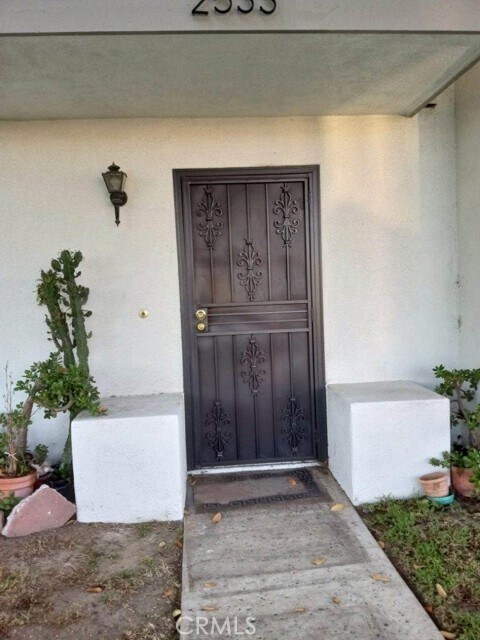 Primary Photo - 2533 California Ave