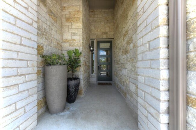 Building Photo - 53 E El Camino Real