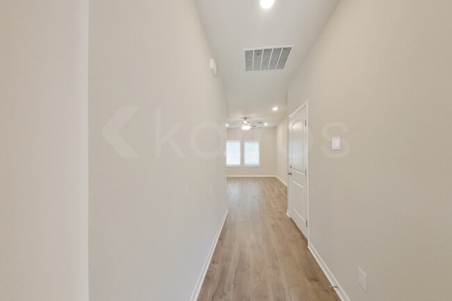 Building Photo - 117 Yardley Ct