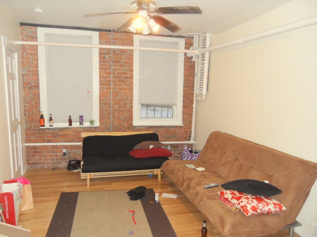Primary Photo - 444 Park Dr