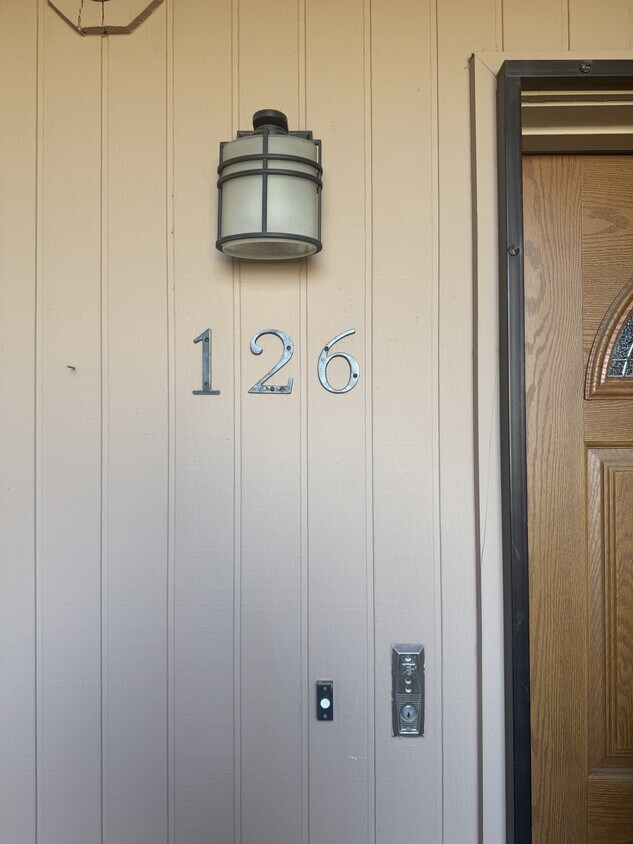 Foto principal - 7910 E Thomas Rd