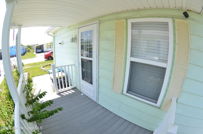 Building Photo - 1931 Coco Plum St NE