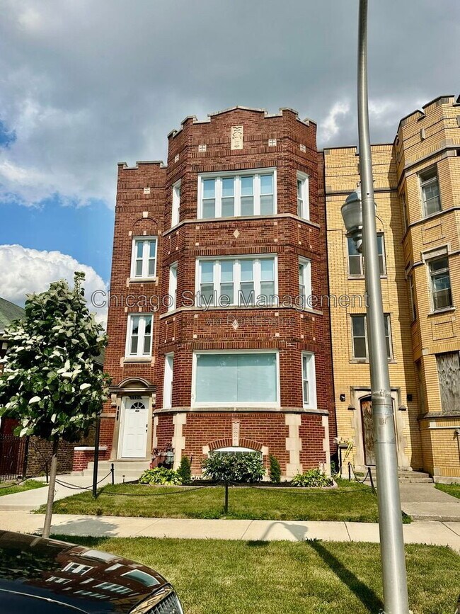 Foto del edificio - 7721 S Hermitage Ave