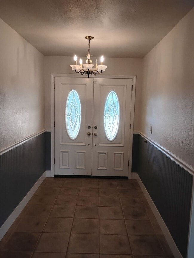 Building Photo - 3420 La Jolla Way