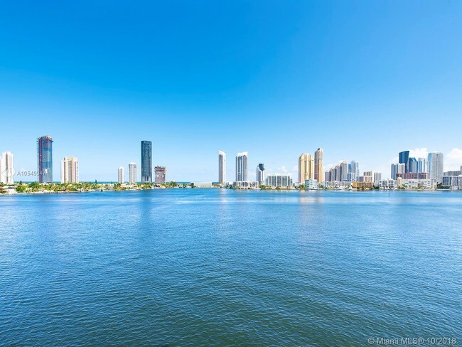 Building Photo - 5000 Island Estates Dr
