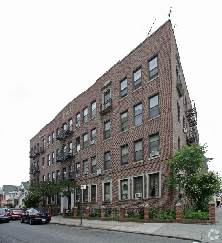 Building Photo - 1902 81st St