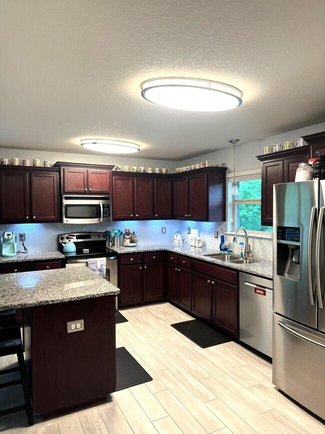 Building Photo - 2416 Grouper Ct