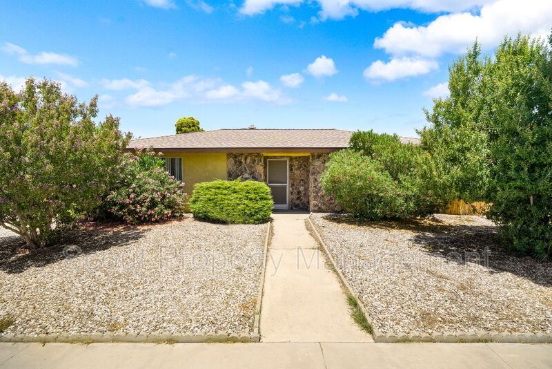 824 W Whittier Ave, Hemet, CA 92543 House Rental in Hemet, CA