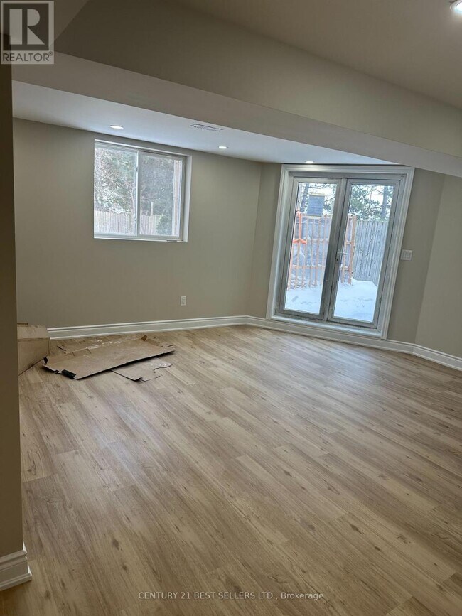 Photo du bâtiment - 4423 Glen Erin Dr