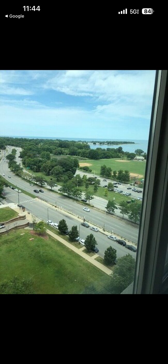 Foto del edificio - 3600 N Lake Shore Dr