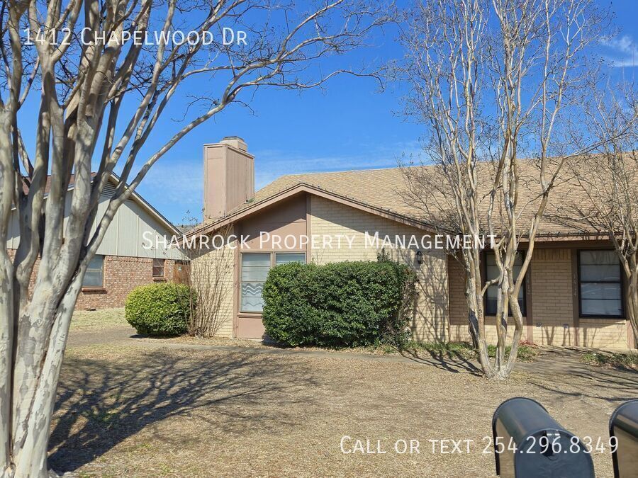 Primary Photo - Midway ISD duplex off Chapel Road!