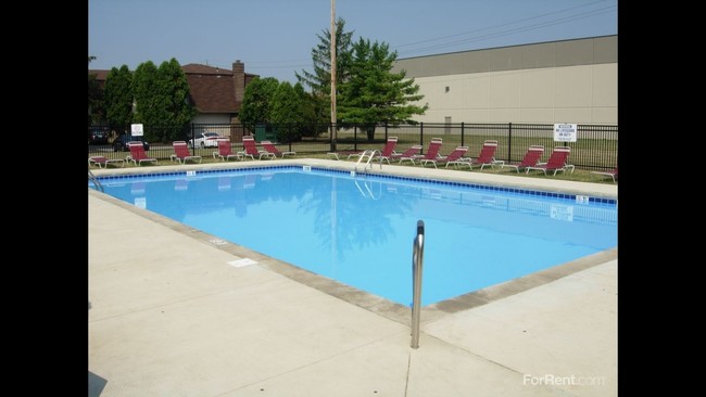 Piscina - Wilson Court Apartments