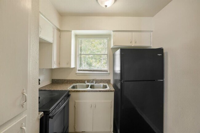 Building Photo - 5415 3rd Street