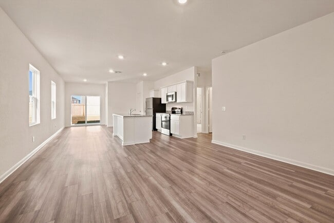 Building Photo - 1117 King Eider